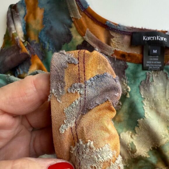 Karen Kane Tie Dye Leaf Print Burnout‎ Shirttail Blouse Top Blue Brown Medium - Picture 4 of 14